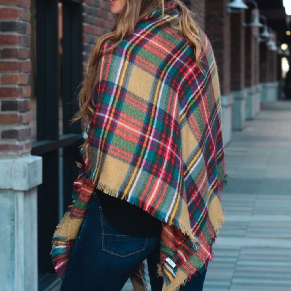 Flannel Poncho - Picture 3 of 5